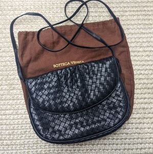 Bottega Veneta Vintage Intrecciato Black Woven Leather Crossbody Bag